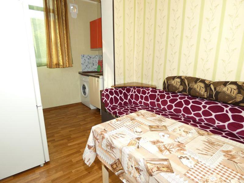 Квартира В Пицунде На Агрба 19 К1 Lejlighed Pitsunda Eksteriør billede